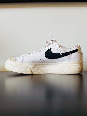 Nike Blazer '77's
